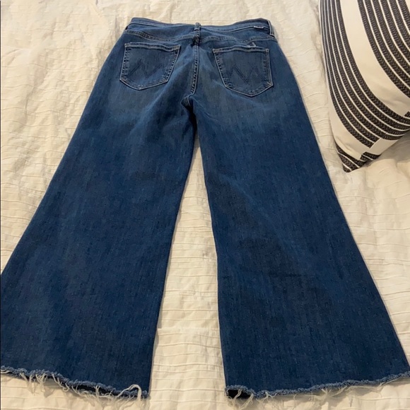 NWOT MOTHER The Swooner roller fray jeans - Picture 10 of 14